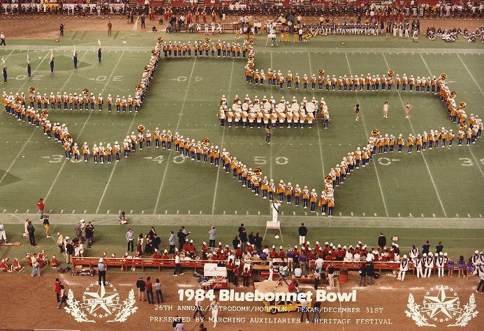 The WVU Mountaineer Marching Band forms the state outline as we play "The Yellow Rose of Texas."